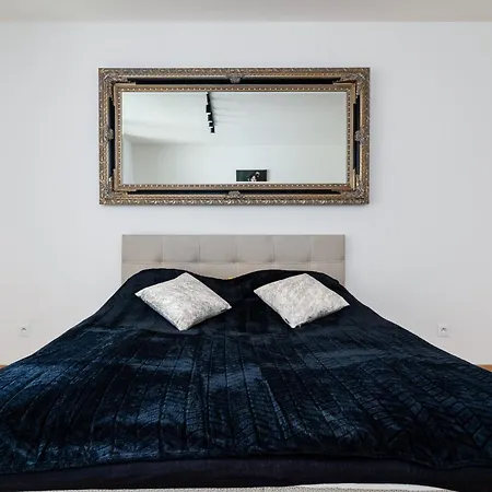 Bright Royal Elegance Apartman Prága